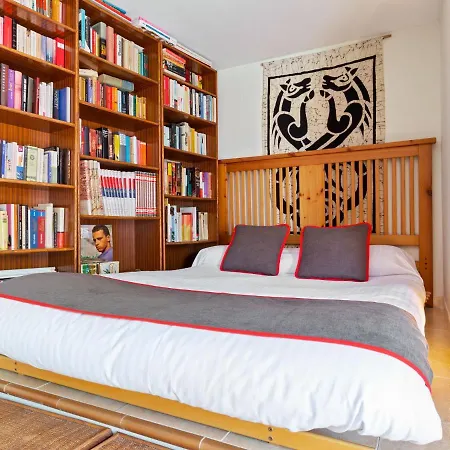 Apartment Granada דירה *